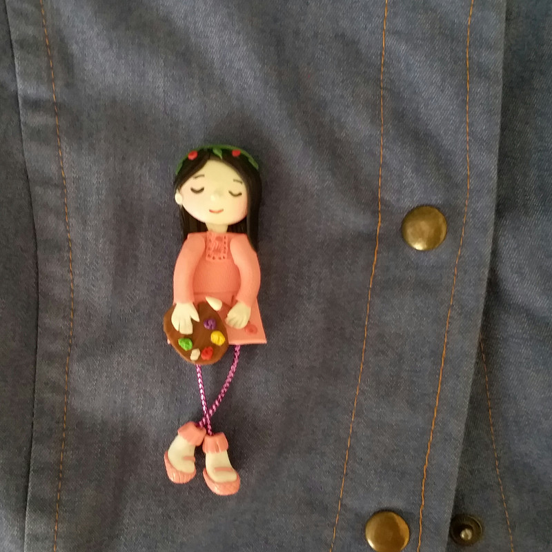 گل سینه دخترانه مدل نقاش و رنگ روغن SS111