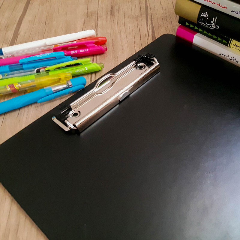 تخته شاسی مدل سریال سرقت پول سایز A4