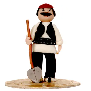 مجسمه طرح اقوام ایرانی کد 06