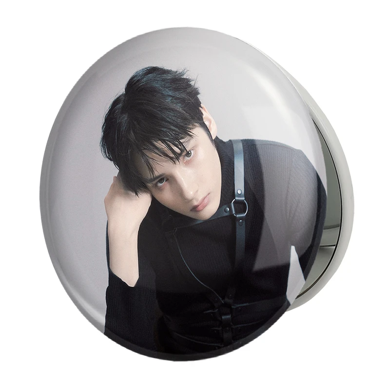 آینه جیبی خندالو طرح هیونینگ کای گروه تی اکس تی TXT مدل تاشو کد 20012 