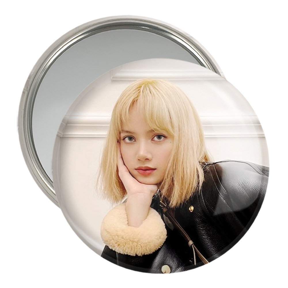 آینه جیبی خندالو مدل لیسا گروه بلک پینک Black Pink کد 16715 آینه جیبی خندالو مدل لیسا گروه بلک پینک Black Pink کد 16715