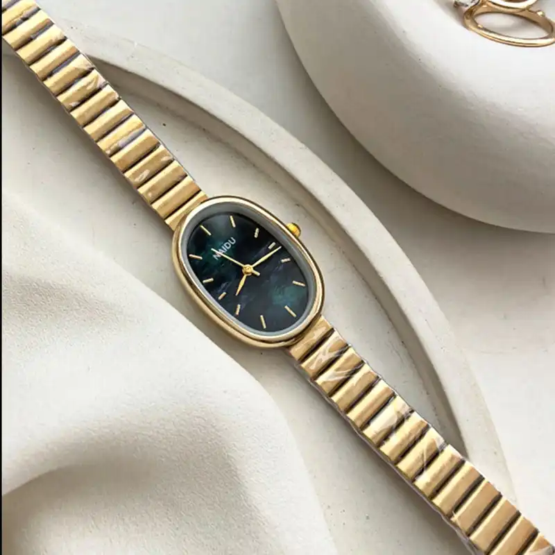 ساعت مچی عقربه ای زنانه مدل بند ریلی 02