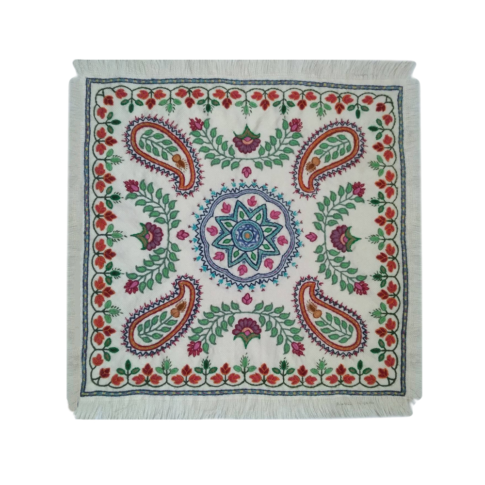 رومیزی سوزن دوزی کد 11 