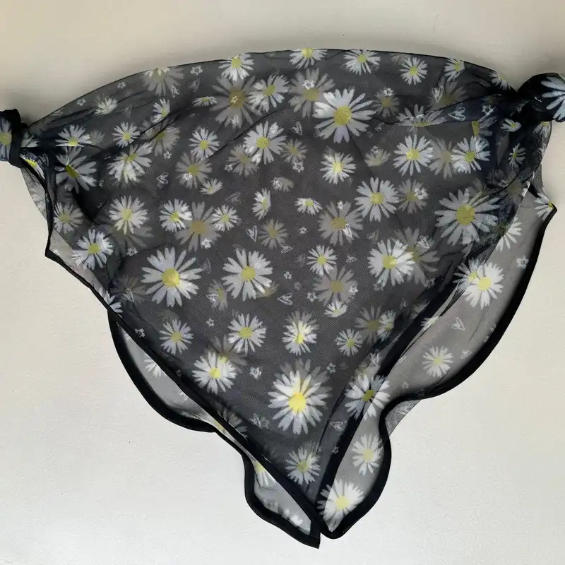 روسری زنانه مدل مینی توری نازک بابونه ای