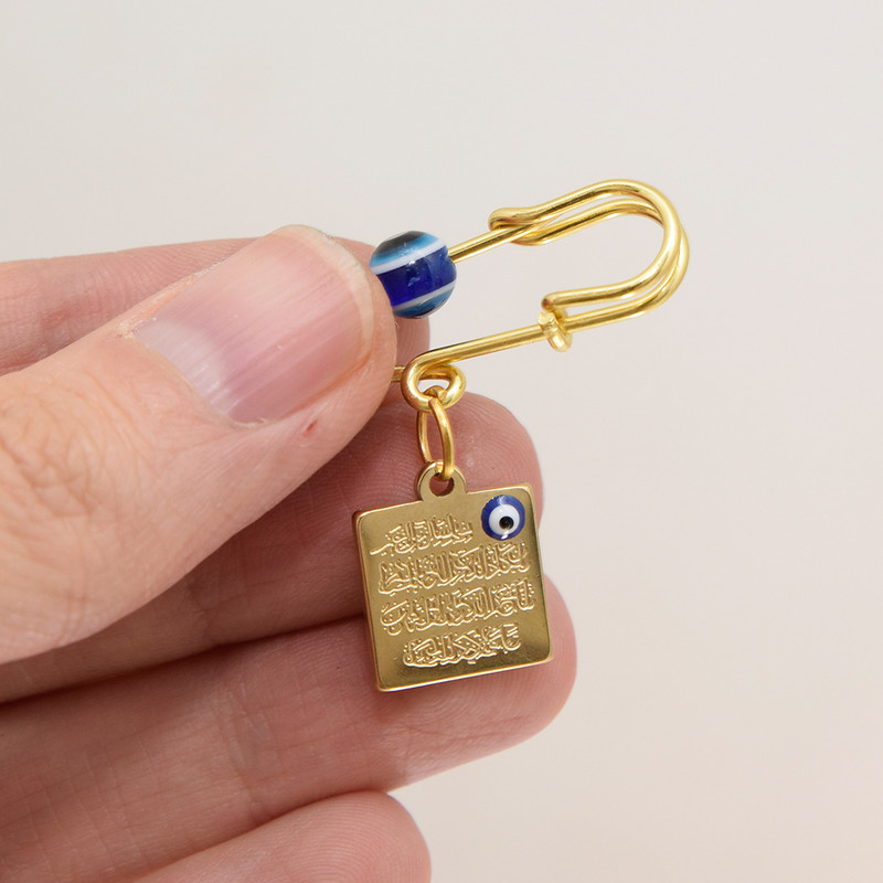 سنجاق سینه دخترانه مدل و ان یکاد چشم نظر SEE4