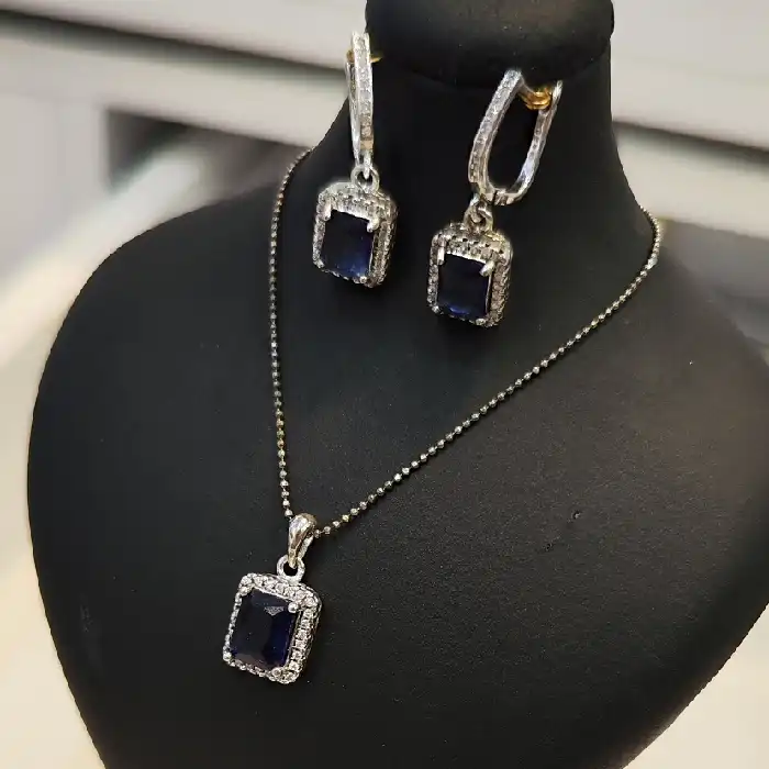 نیم ست نقره زنانه مدل سنگ یاقوت کبود کد 7800