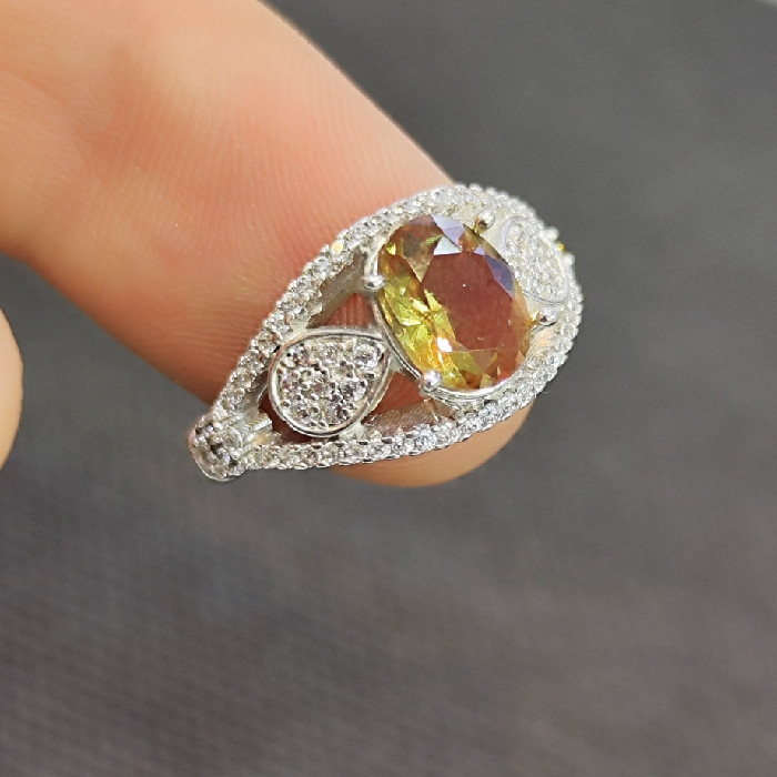 انگشتر نقره زنانه مدل سنگ الکساندریت کد 544