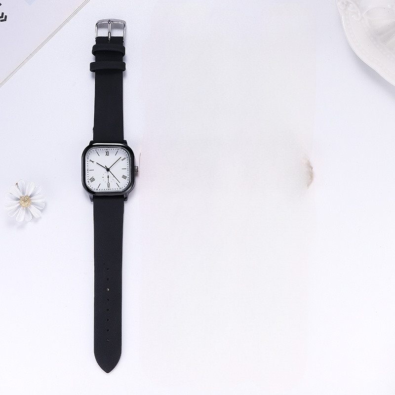 ساعت مچی عقربه ای مدل کلاسیک بند چرم کد 3 ساعت مچی عقربه ای مدل کلاسیک بند چرم کد 3