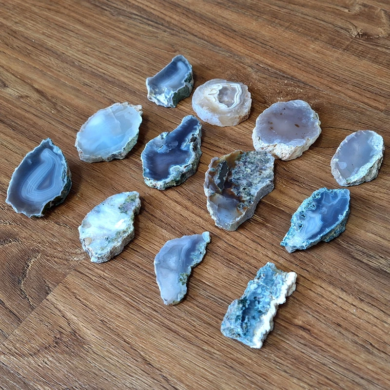 عکس شماره 3 : سنگ راف عقیق مدل سلیمانی مجموعه ۱۲ عددی