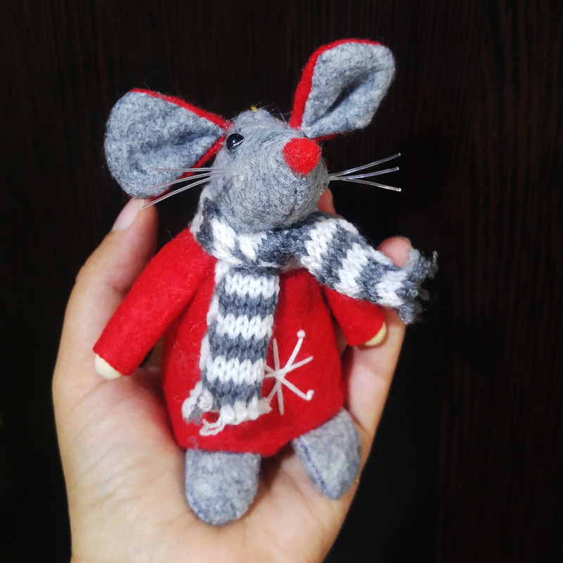 آویز عروسکی مدل موش سرمایی