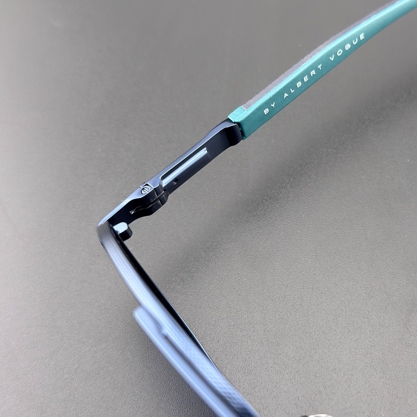 عینک آفتابی مردانه آلبرت وگ مدل 6319C102-P137 Polarized Avantgarde Visionary - - 8