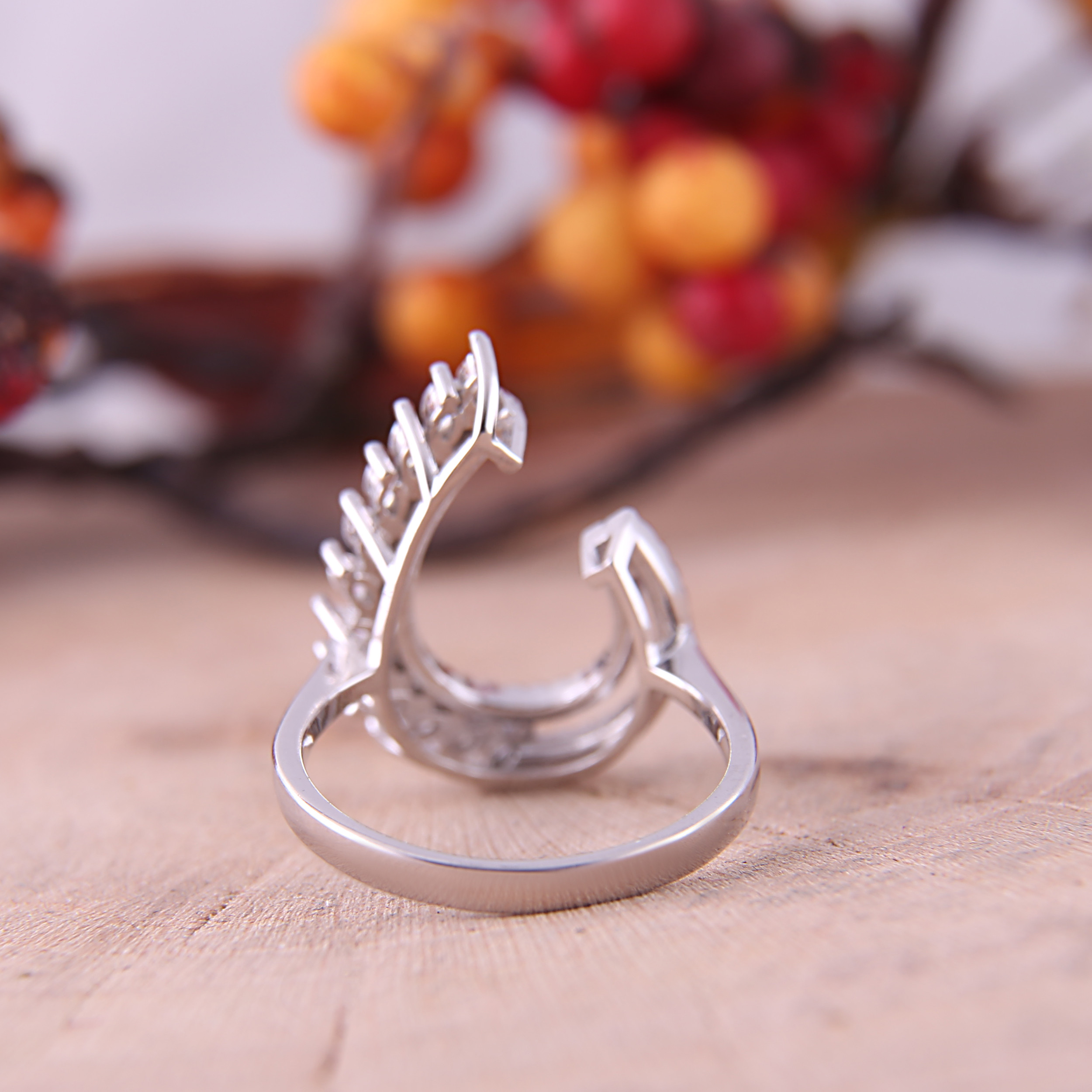 انگشتر نقره زنانه مدل اشکی کد FR0043 انگشتر نقره زنانه مدل اشکی کد FR0043