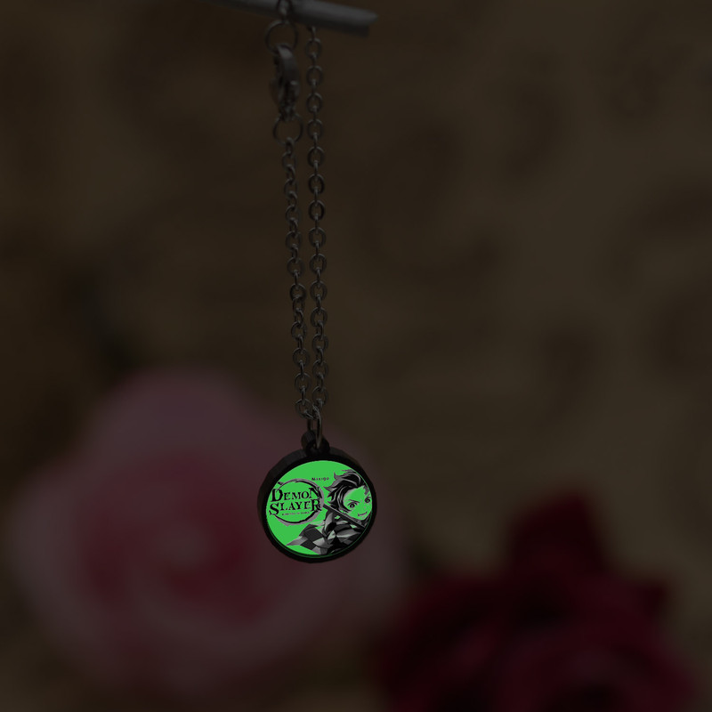 آویز ساعت زنانه ناکسیگو مدل شب تاب طرح Demon Slayer کد AW7261 آویز ساعت زنانه ناکسیگو مدل شب تاب طرح Demon Slayer کد AW7261