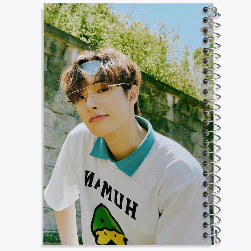 دفتر مشق 50 برگ خندالو مدل مینگی گروه ایتیز ATEEZ  کد 12297