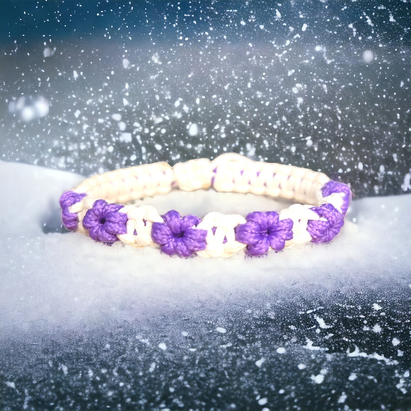 دستبند زنانه مدل بافت گل مینیمایز