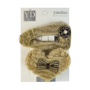 گیره مو زنانه مدل فانتزی پشمالو قلبی کد 4033 مجموعه 2 عددی