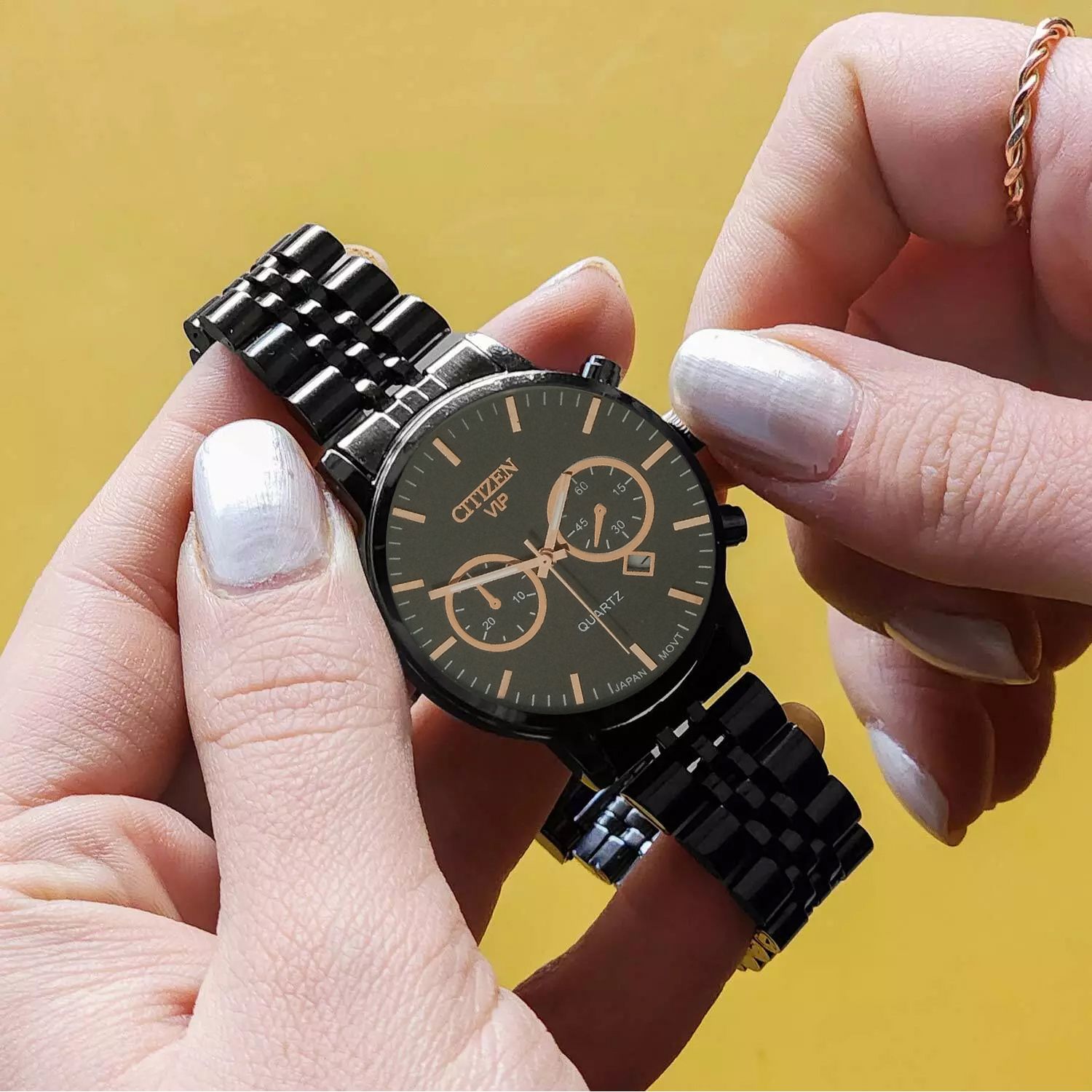 ساعت مچی عقربه ای زنانه مدل کلاسیک کد 1 -  - 7