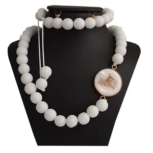  نیم ست زنانه طرح نماد ماه فروردین کد 8