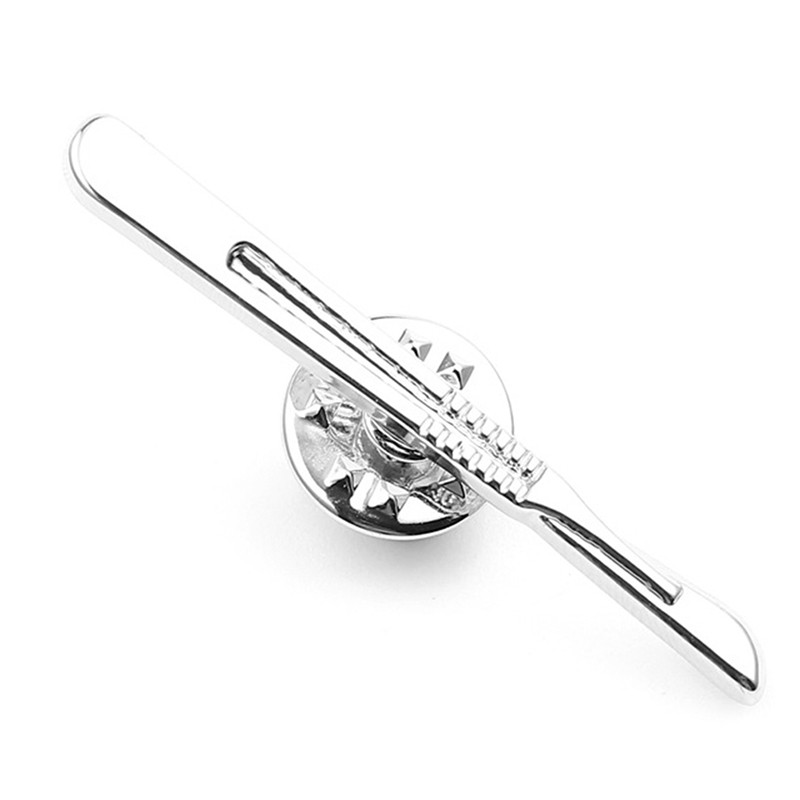 سنجاق سینه زنانه مدل تیغ جراحی