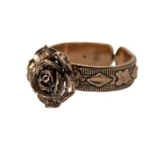 انگشتر زنانه مدل رز مسی