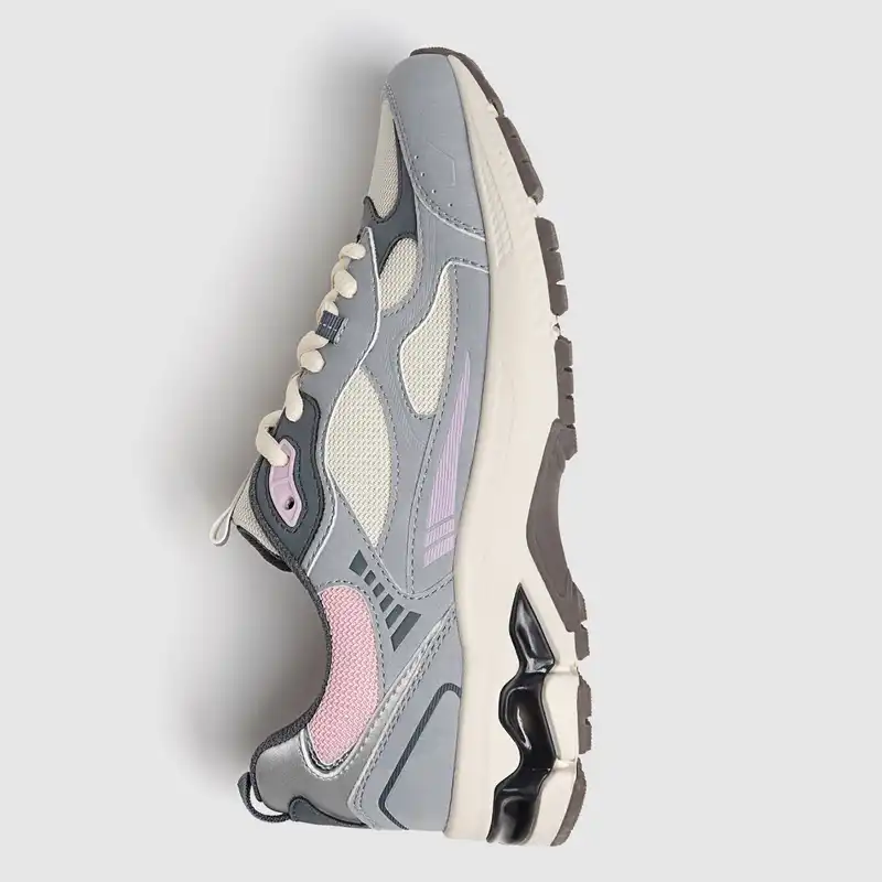 کفش تمرین زنانه استرادیواریوس مدل 2024