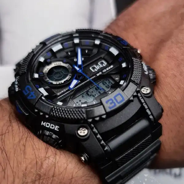 ساعت مچی دیجیتال مردانه کیو اند کیو مدل GW87J012Y