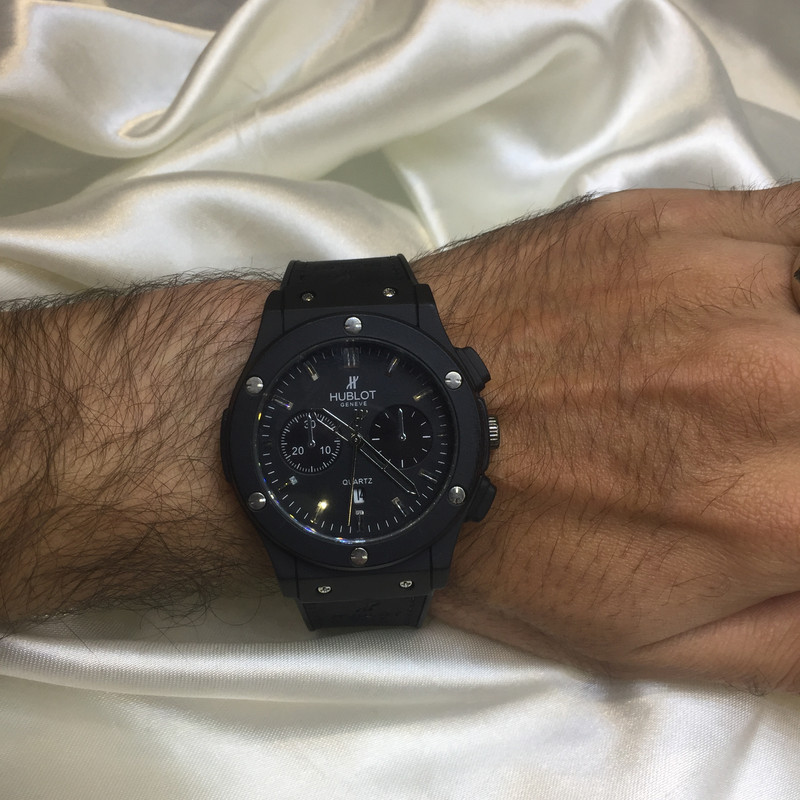 ساعت مچی عقربهای مردانه مدل سه موتور تقویم دار ساعت مچی عقربهای مردانه مدل سه موتور تقویم دار