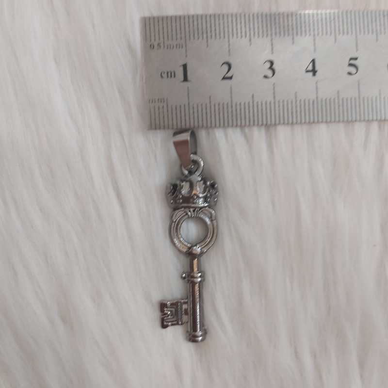 آویز گردنبند طرح کلید کد Key111 آویز گردنبند طرح کلید کد Key111