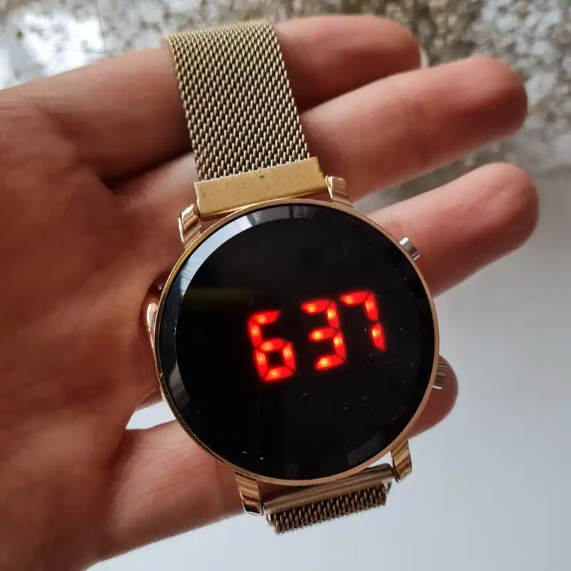 ساعت مچی دیجیتال مدل هوشمند کد 02