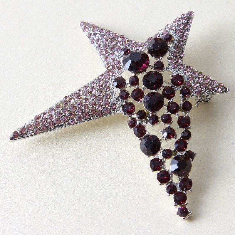 گل سینه زنانه بازرگانی میلادی مدل استیل رنگ ثابت ضد حساسیت فول نگین بدون ریزش طرح فانتزی ستاره کد ACZ_048