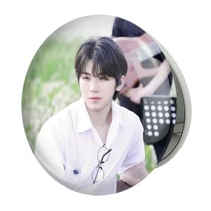 آینه جیبی خندالو طرح ووزی گروه سونتین Seventeen مدل تاشو کد 12493 