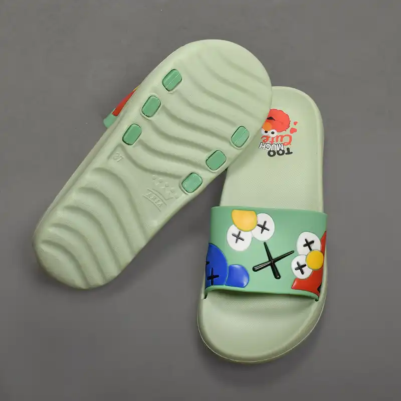 دمپایی زنانه مدل تاپ ماخ کیوت کد GRN.2813