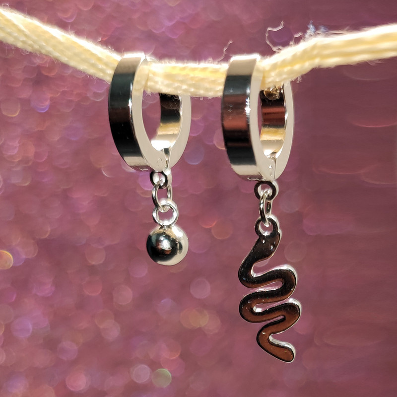 گوشواره زنانه طرح مار و گوی کد RKH_1631