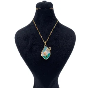 گردنبند زنانه مدل میناکاری کد TAKMIN004