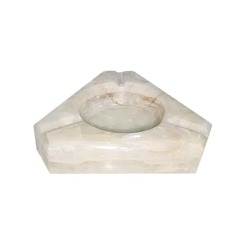 زیرسیگاری طرح مثلث