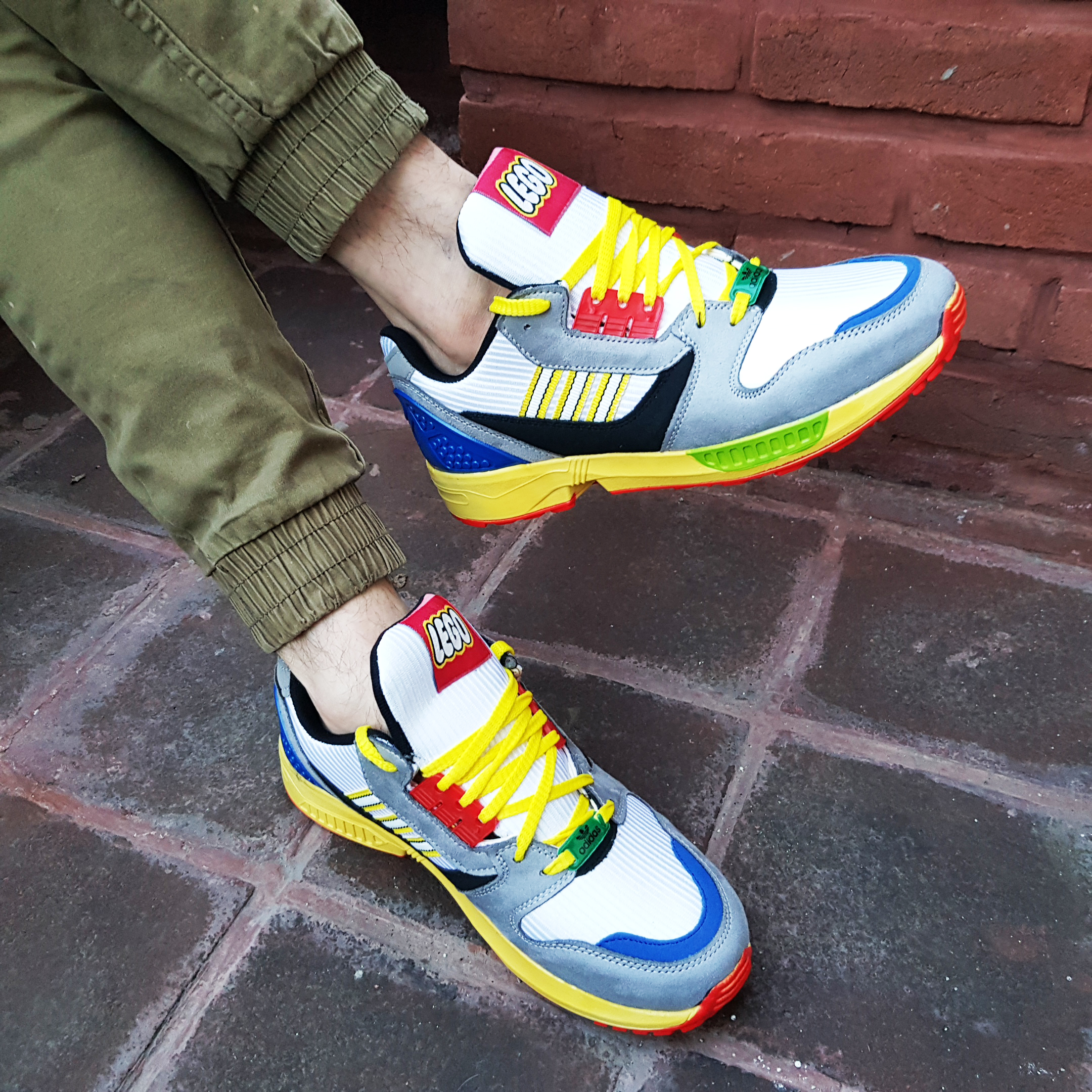 Lego adidas zx online 8000 price