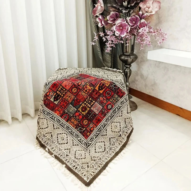 رومیزی مدل سنتی سایز 100x100 سانتی‌متر