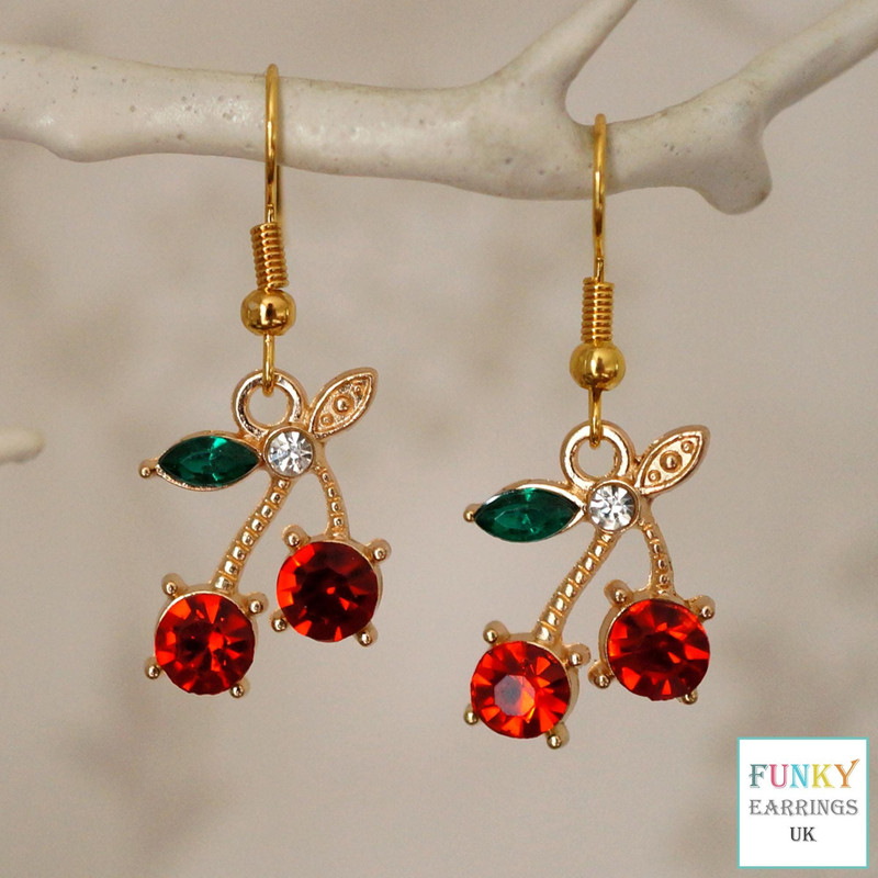 نیم ست زنانه مدل گیلاس و برگ ظریف کریستالی