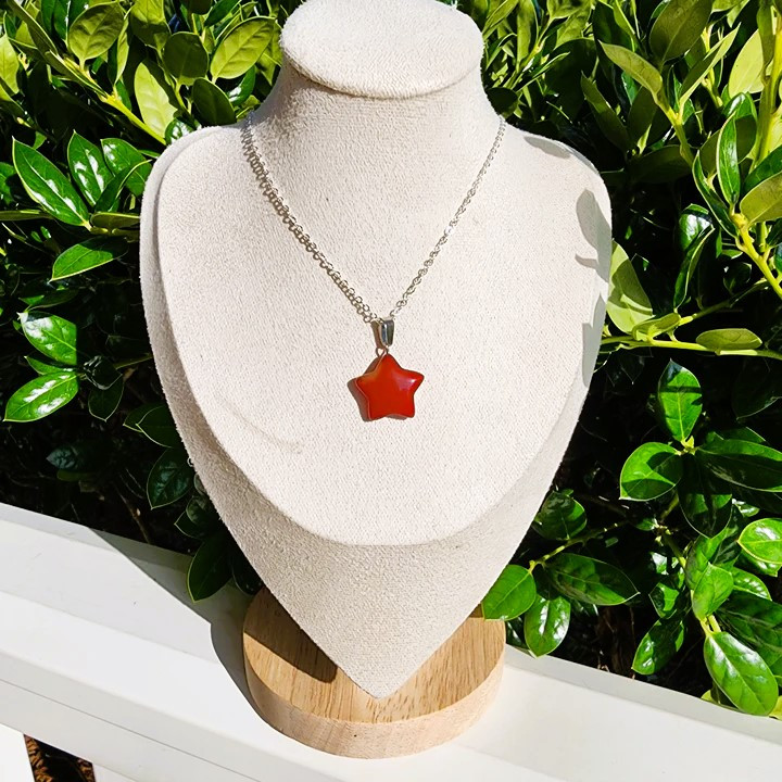 گردنبند مدل عقیق طرح ستاره