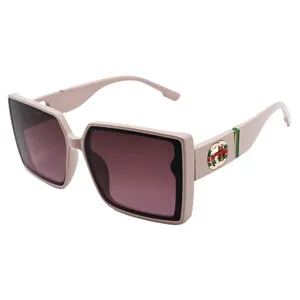 عینک آفتابی زنانه مدل مربعی غیر پلاریزه کد 3374