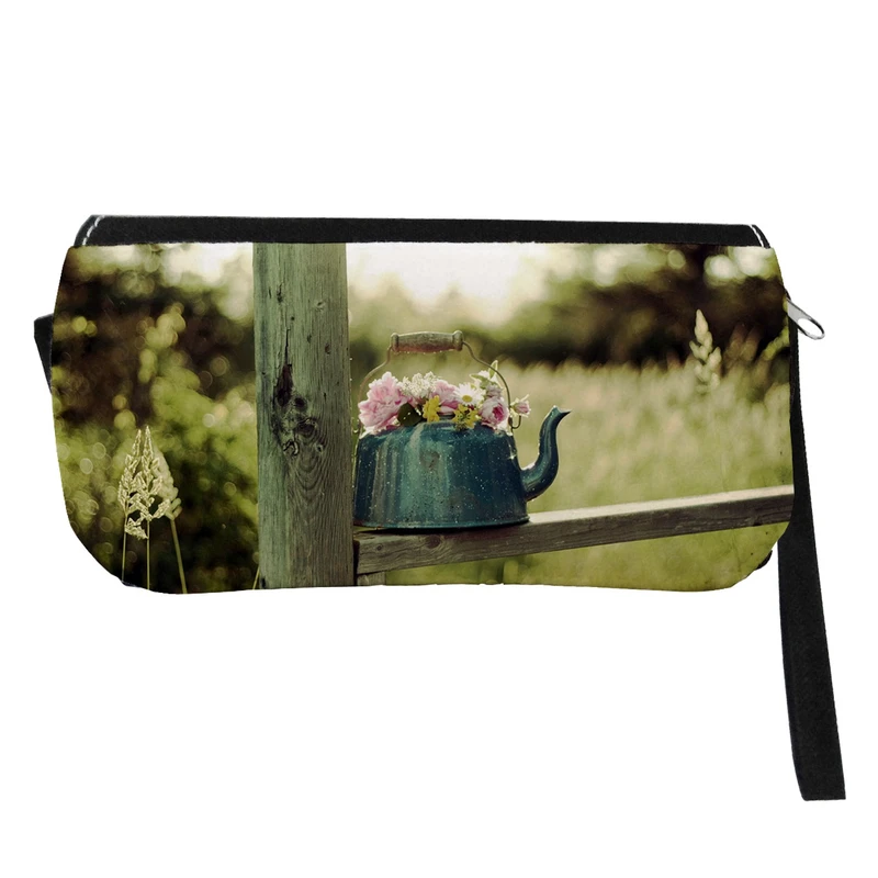  جامدادی طرح کتری روی نرده چوبی مدل دو زیپ کد 117