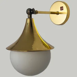 چراغ دیواری نورهام مدل HAT-WALL