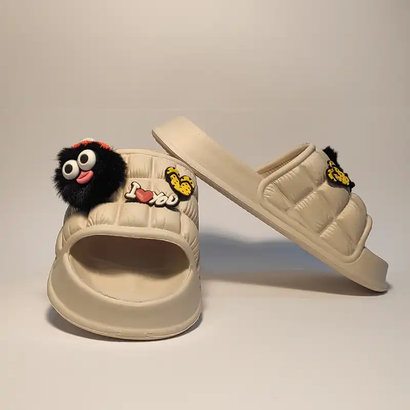 دمپایی زنانه مدل پوم پوم