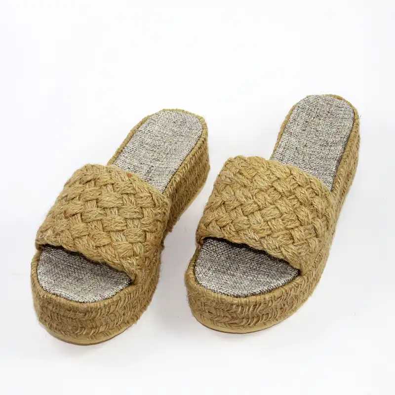 دمپایی زنانه مدل حصیری کد G_Lnd_003