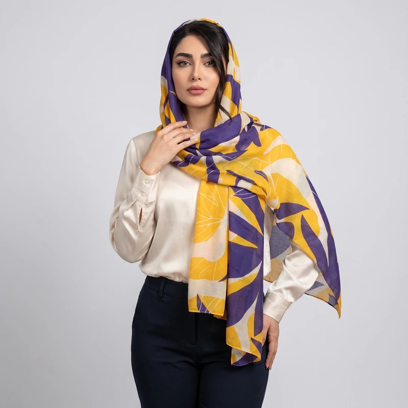 شال زنانه مدل نخی مزونی طرح برگ پاییزه کد ana-1470-01