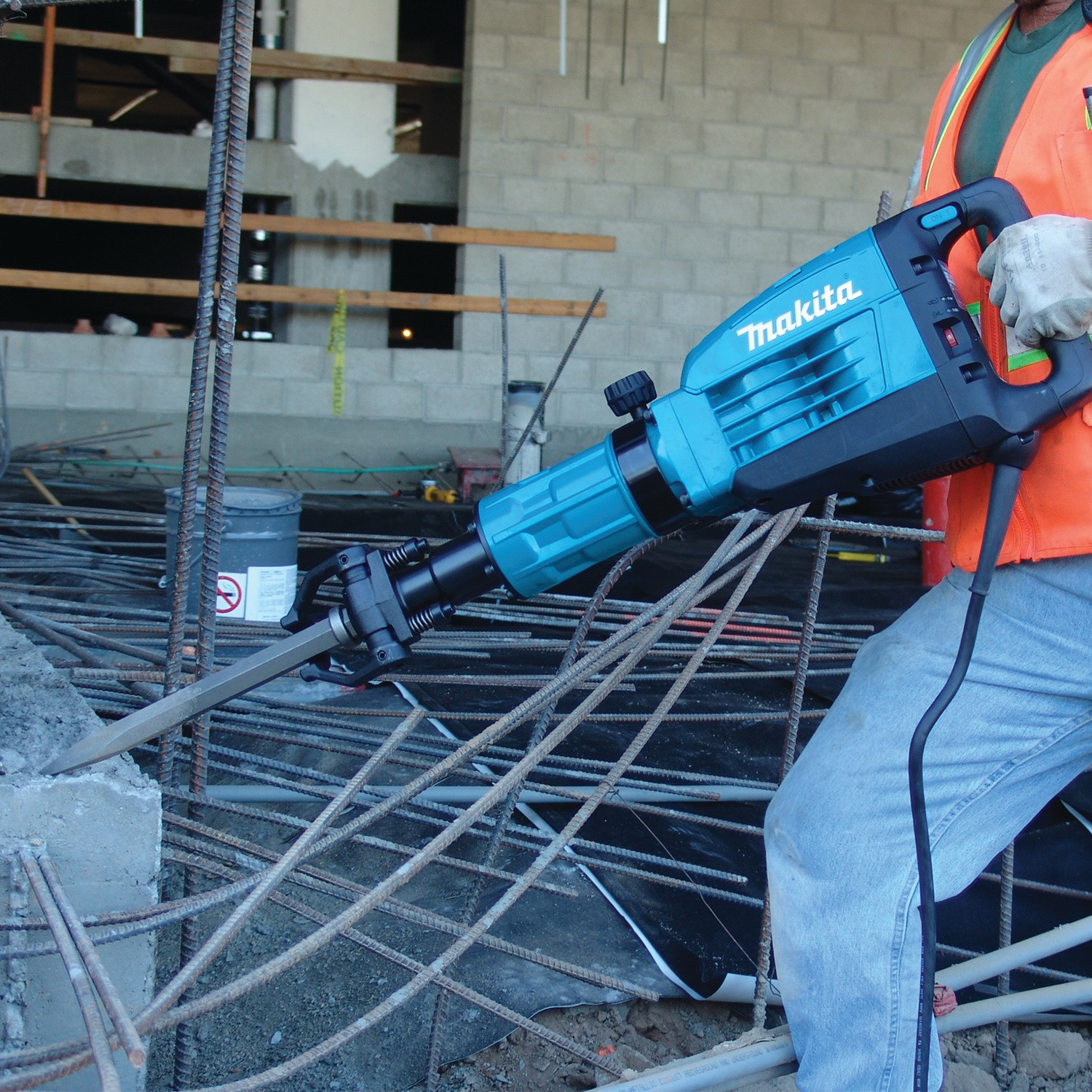 چکش تخریب ماکیتا مدل  HM1307C