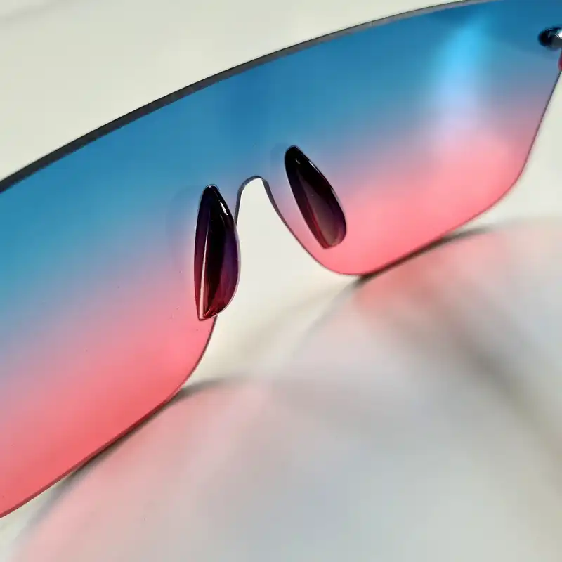 عینک آفتابی بچگانه مدل رنگین‌ کمانی بدون فریم کد g101