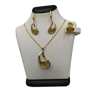 نیم ست طلا 18 عیار زنانه مدل فیور کد 05