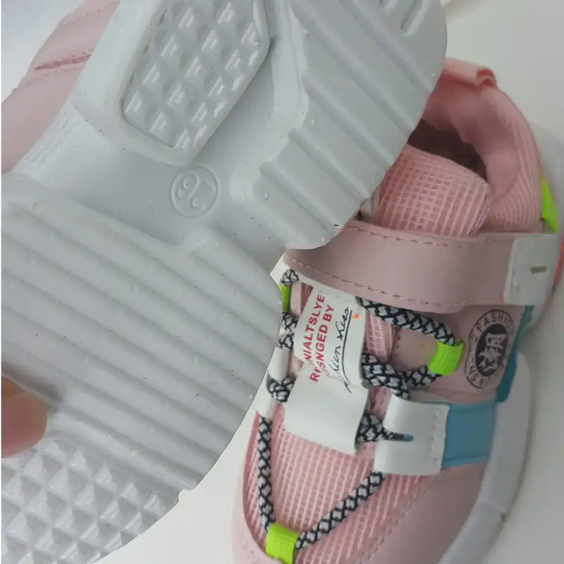 کفش پیاده روی دخترانه مدل d -30