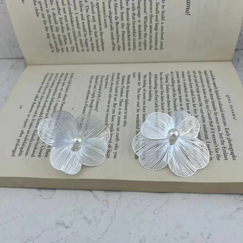 گوشواره زنانه مدل گل کد E5124